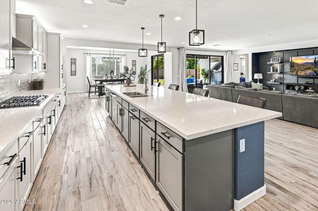 10345 E TRILLIUM Avenue, Mesa, AZ 85212
