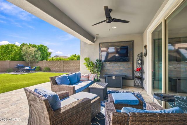 10345 E TRILLIUM Avenue, Mesa, AZ 85212