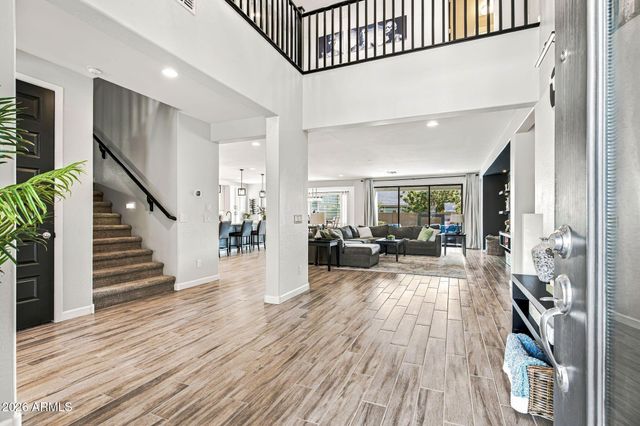 10345 E TRILLIUM Avenue, Mesa, AZ 85212