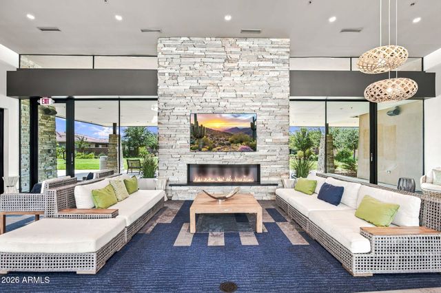 10345 E TRILLIUM Avenue, Mesa, AZ 85212