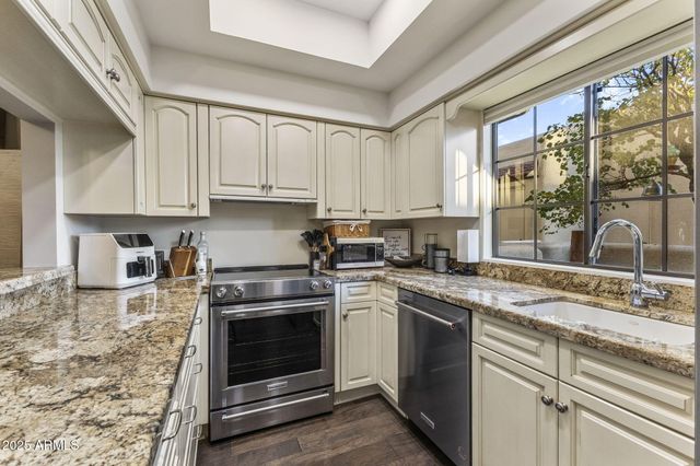 6216 N 30TH Place, Phoenix, AZ 85016