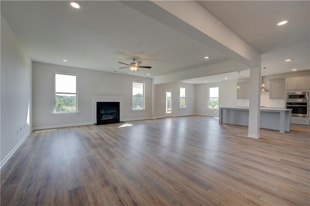 713 Dunlake Way, Locust Grove, GA 30248
