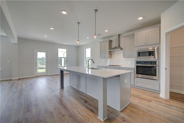 713 Dunlake Way, Locust Grove, GA 30248