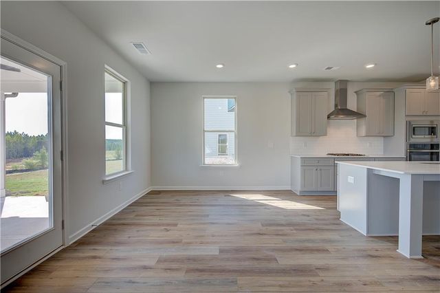 713 Dunlake Way, Locust Grove, GA 30248