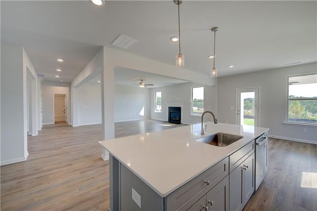 713 Dunlake Way, Locust Grove, GA 30248