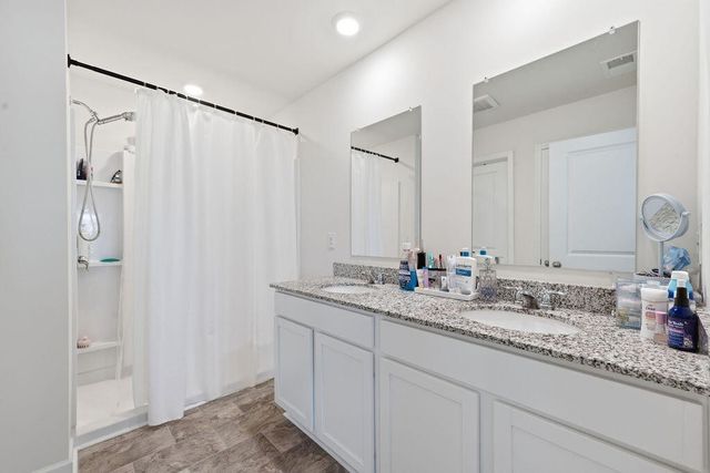 5 Draft Street, Rossville, GA 30741