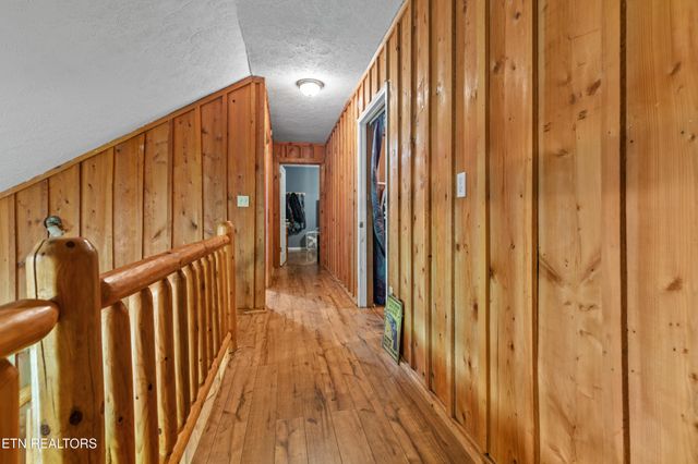1036 Dye Rd, Clarkrange, TN 38553