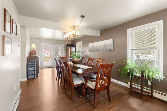 25 Clifford St, Taunton, MA 02780