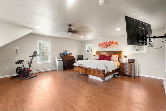 25 Clifford St, Taunton, MA 02780
