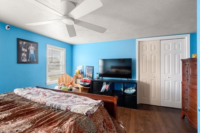 25 Clifford St, Taunton, MA 02780