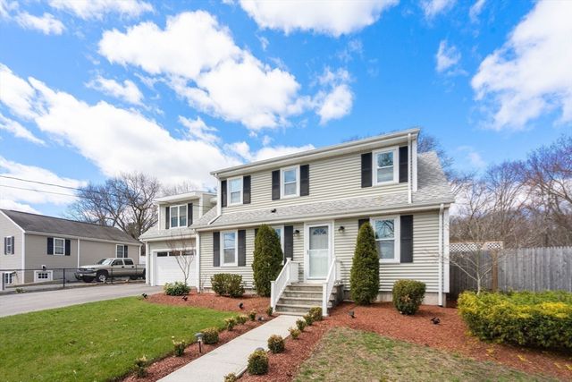 25 Clifford St, Taunton, MA 02780
