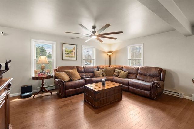 25 Clifford St, Taunton, MA 02780