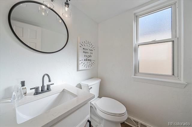 7303 E Mineral Place, Englewood, CO 80112