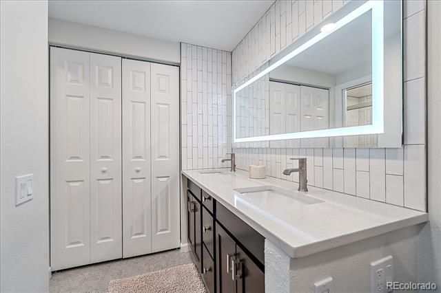 7303 E Mineral Place, Englewood, CO 80112