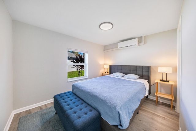 717 SW 2nd Court, Delray Beach, FL 33444