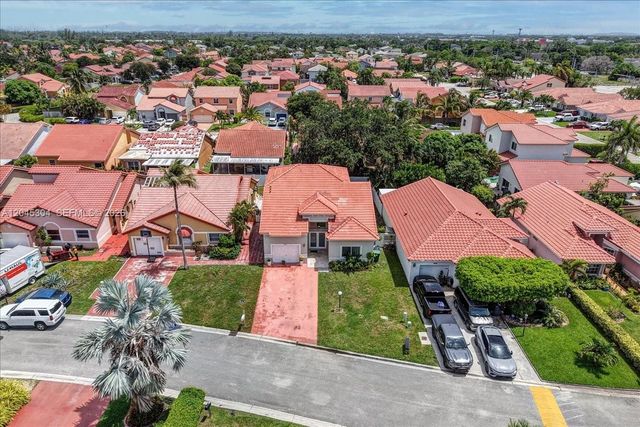 5542 NW 190th Lane, Miami Gardens, FL 33055
