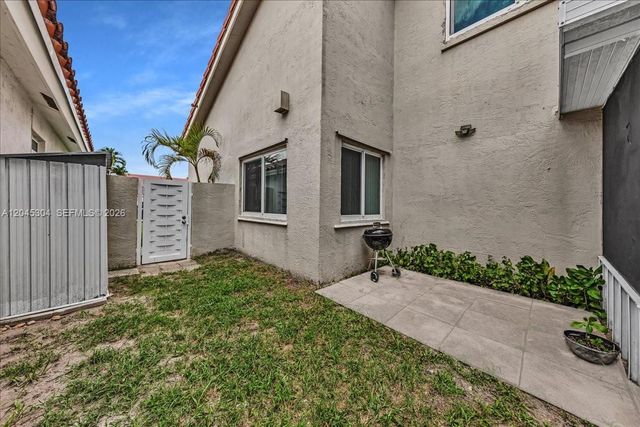 5542 NW 190th Lane, Miami Gardens, FL 33055