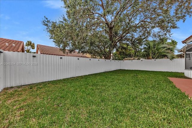5542 NW 190th Lane, Miami Gardens, FL 33055