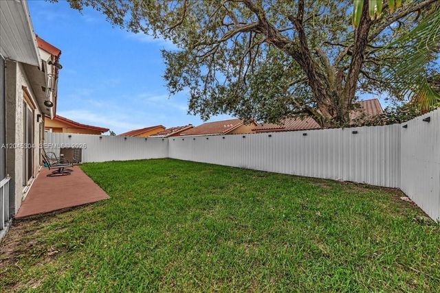 5542 NW 190th Lane, Miami Gardens, FL 33055