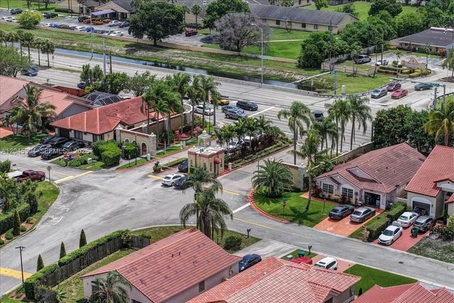 5542 NW 190th Lane, Miami Gardens, FL 33055