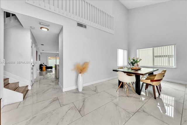 5542 NW 190th Lane, Miami Gardens, FL 33055