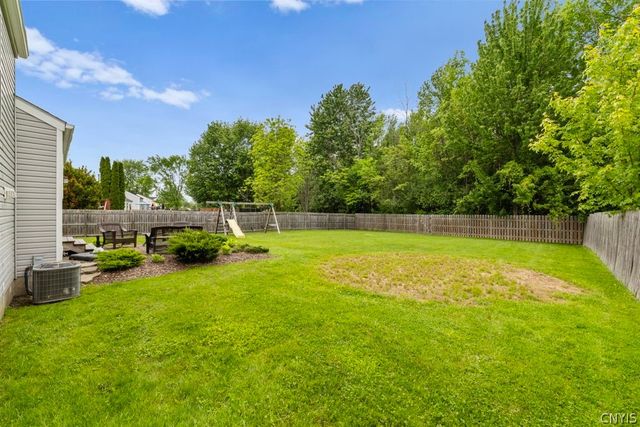 5717 Boulia Drive, Clay, NY 13041