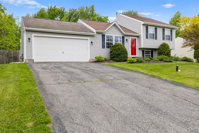 5717 Boulia Drive, Clay, NY 13041
