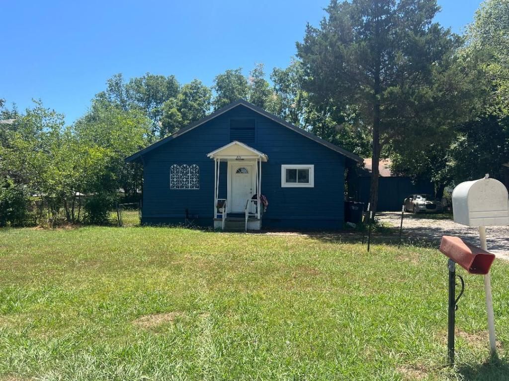 1329 Haskell Avenue, Seminole, OK 74868