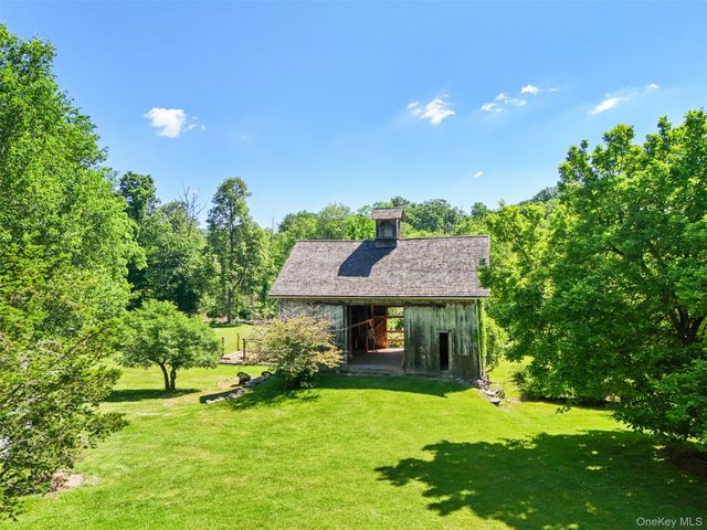 121 Post Office Road, South Salem, NY 10590
