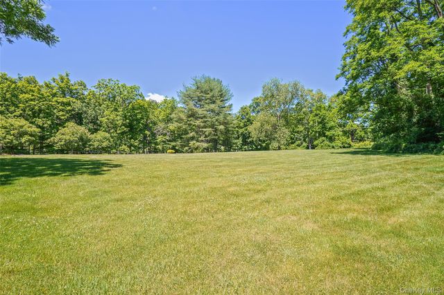 121 Post Office Road, South Salem, NY 10590