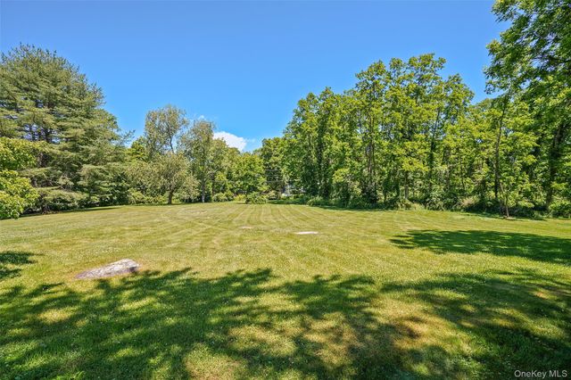 121 Post Office Road, South Salem, NY 10590