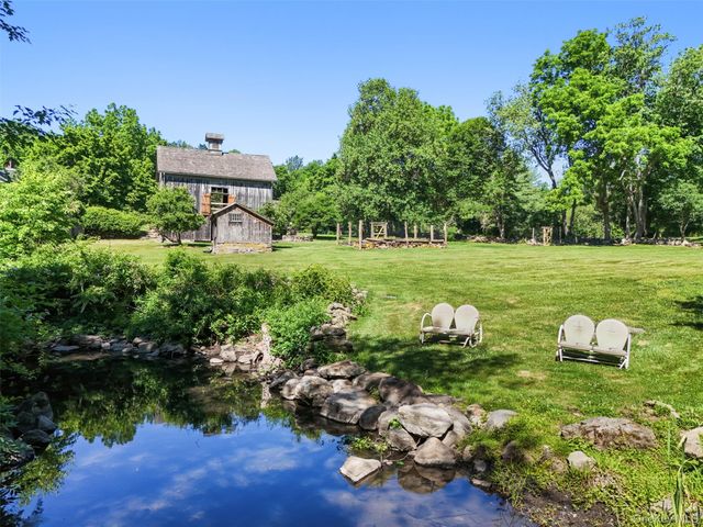 121 Post Office Road, South Salem, NY 10590