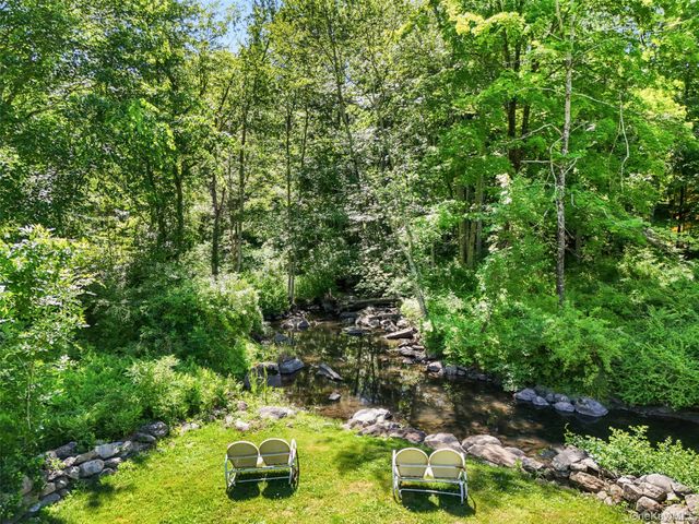 121 Post Office Road, South Salem, NY 10590