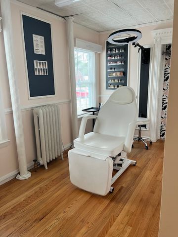 273 W Main St, Norton, MA 02766