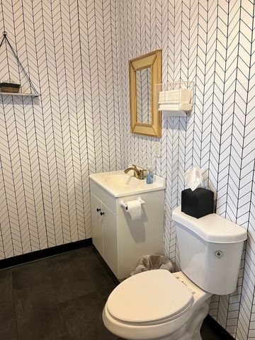 273 W Main St, Norton, MA 02766