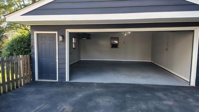 390 E Diane Drive, Buffalo Grove, IL 60089