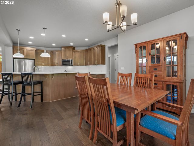 265 Ne 36TH Ct, Hillsboro, OR 97124