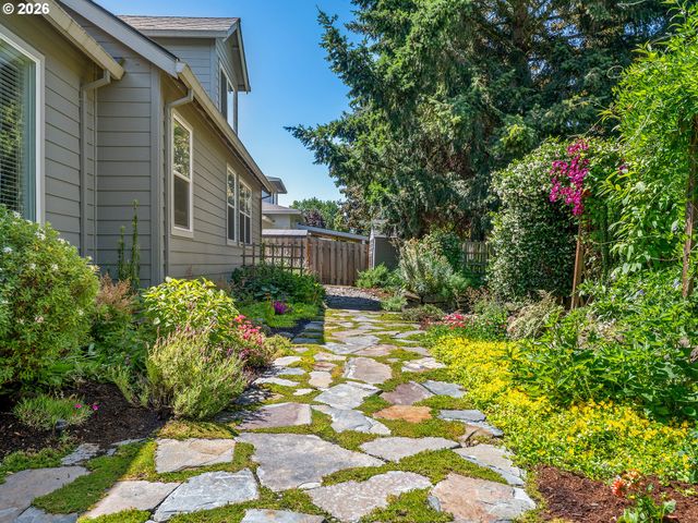 265 Ne 36TH Ct, Hillsboro, OR 97124