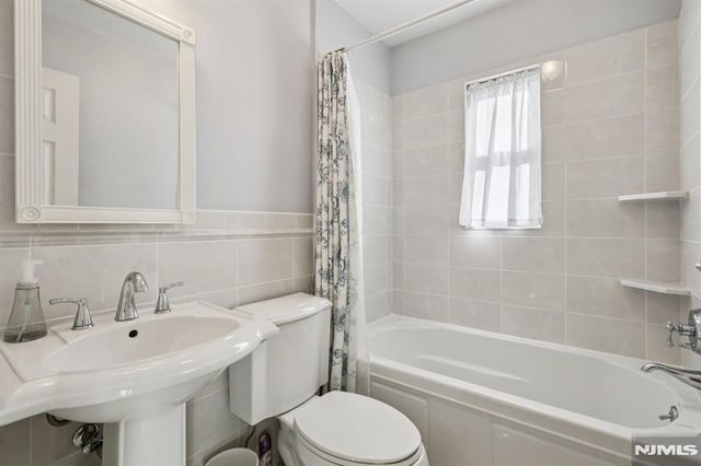 00-40 Elden Place, Fair Lawn, NJ 07410