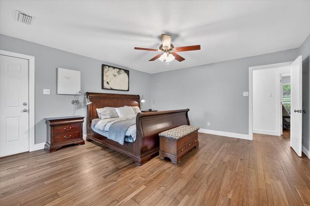 951 Ridgewood Circle, Bartonville, TX 76226