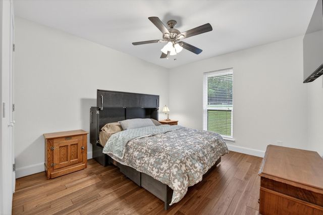 951 Ridgewood Circle, Bartonville, TX 76226