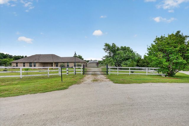 951 Ridgewood Circle, Bartonville, TX 76226