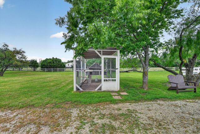 951 Ridgewood Circle, Bartonville, TX 76226
