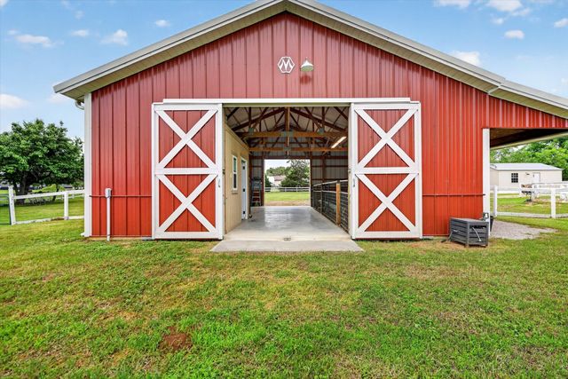 951 Ridgewood Circle, Bartonville, TX 76226