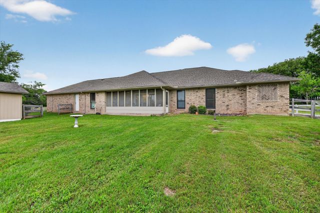 951 Ridgewood Circle, Bartonville, TX 76226