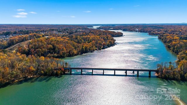 236 Linestowe Drive, Belmont, NC 28012