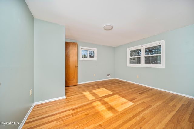 627 Via Ponderosa, Guilderland, NY 12303