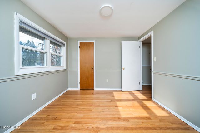 627 Via Ponderosa, Guilderland, NY 12303