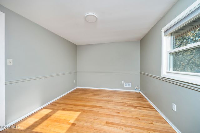 627 Via Ponderosa, Guilderland, NY 12303