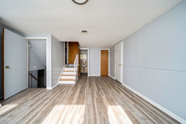 627 Via Ponderosa, Guilderland, NY 12303